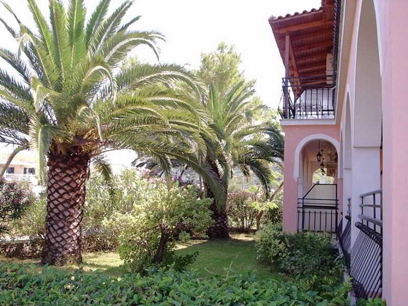 Eleni'S Garden & Castello Suites Alykanas  Extérieur photo